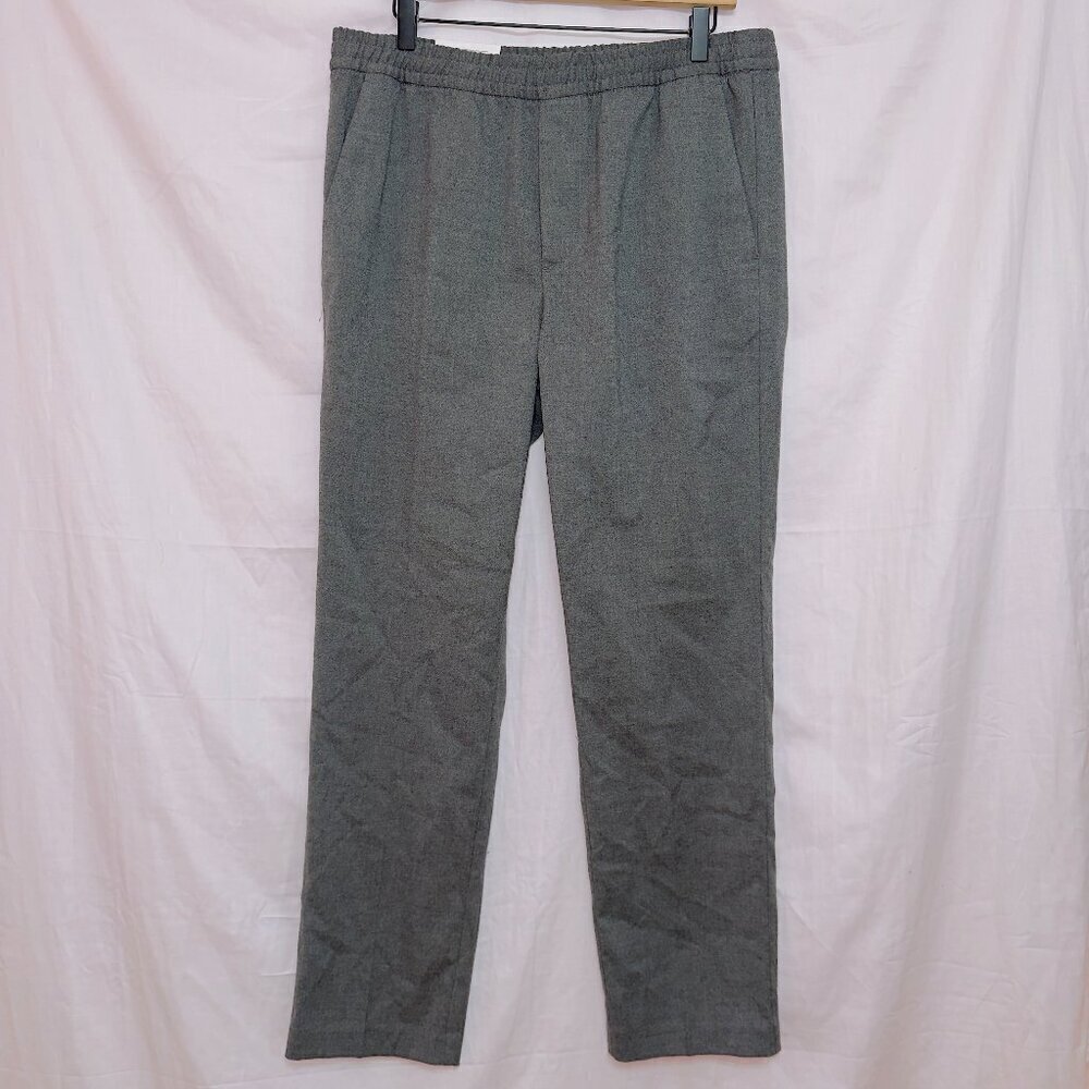 H&M NWT Gray high waisted regular fit straight leg trouser pants size medium